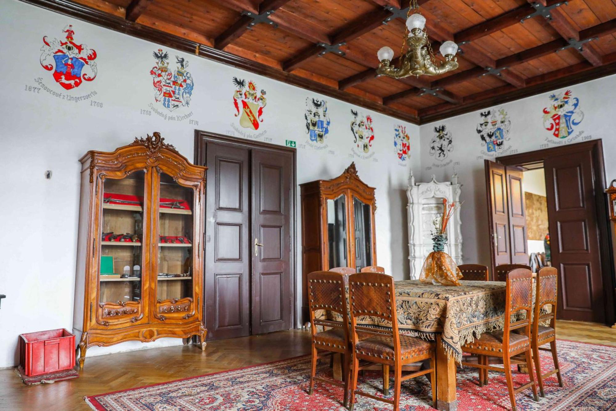 Zamek Usobi Appartement Buitenkant foto