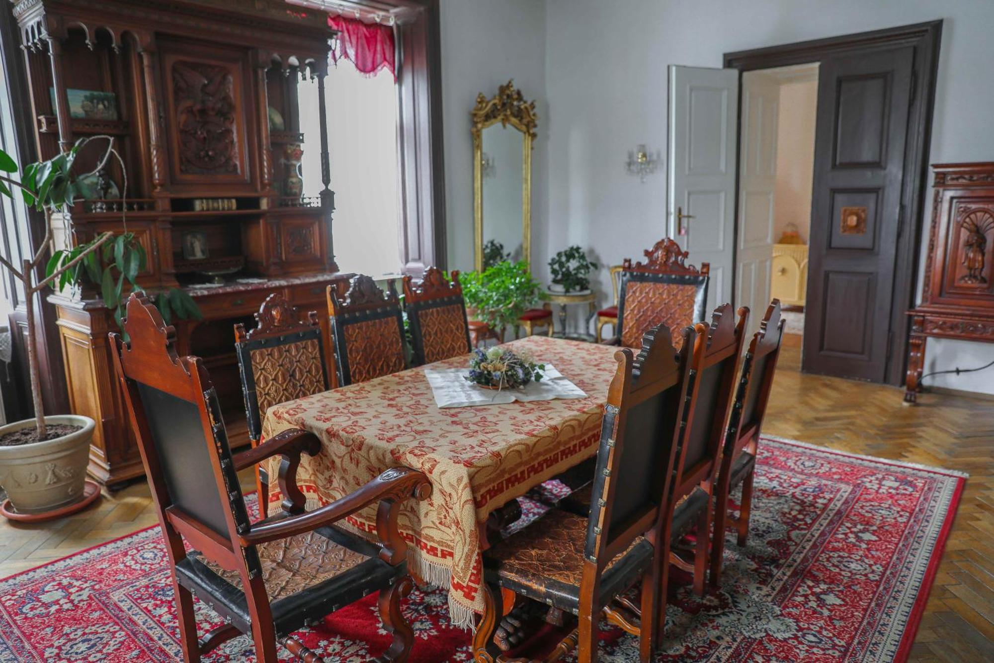 Zamek Usobi Appartement Buitenkant foto