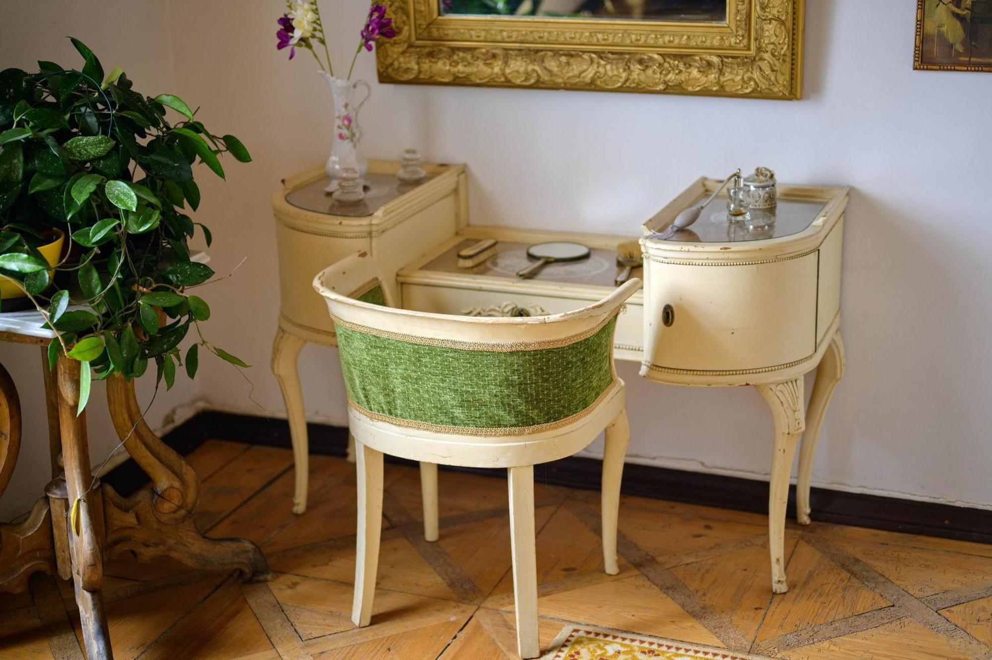 Zamek Usobi Appartement Buitenkant foto